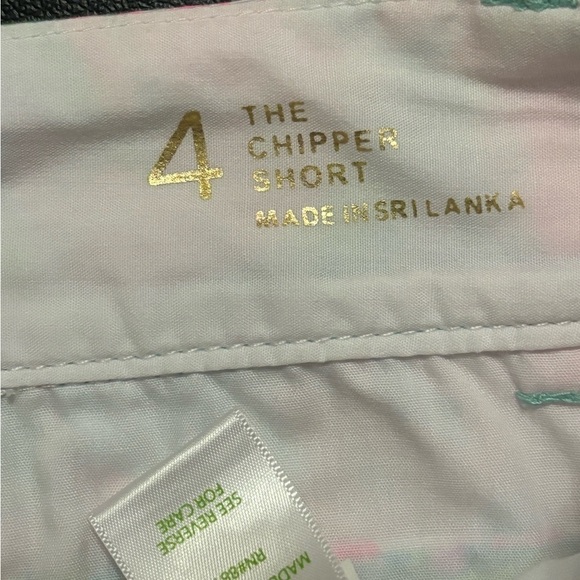 LILLY PULITZER WOMEN Sz4  CHIPPER  PRINTED  SHORT BERMUDA MULTI - Picture 6 of 13